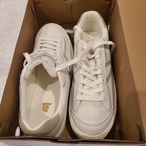 NWT Tretorn Tennis Shoe Size 7